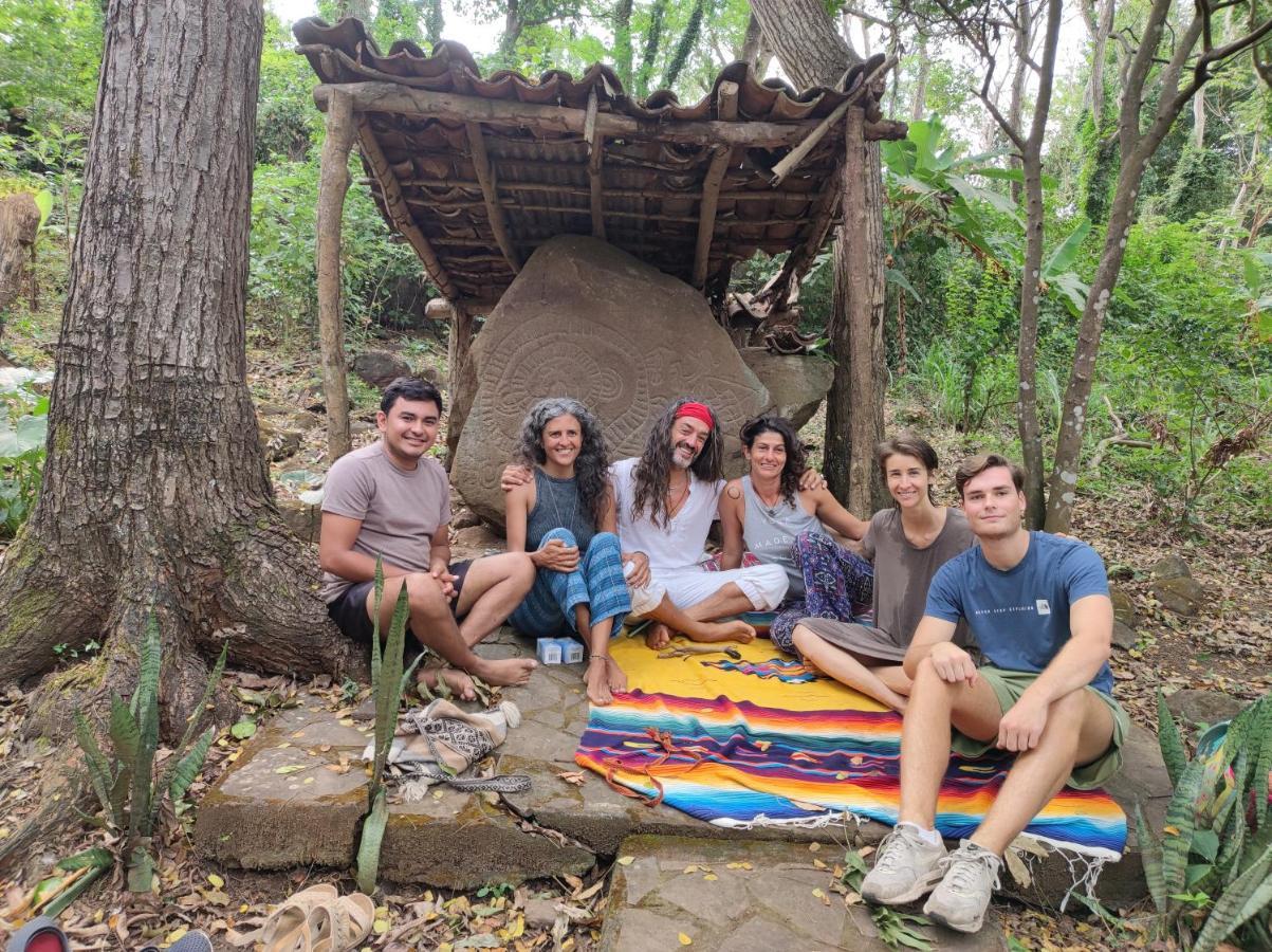 Eco-Lodge El Porvenir. Santa Cruz Esterno foto